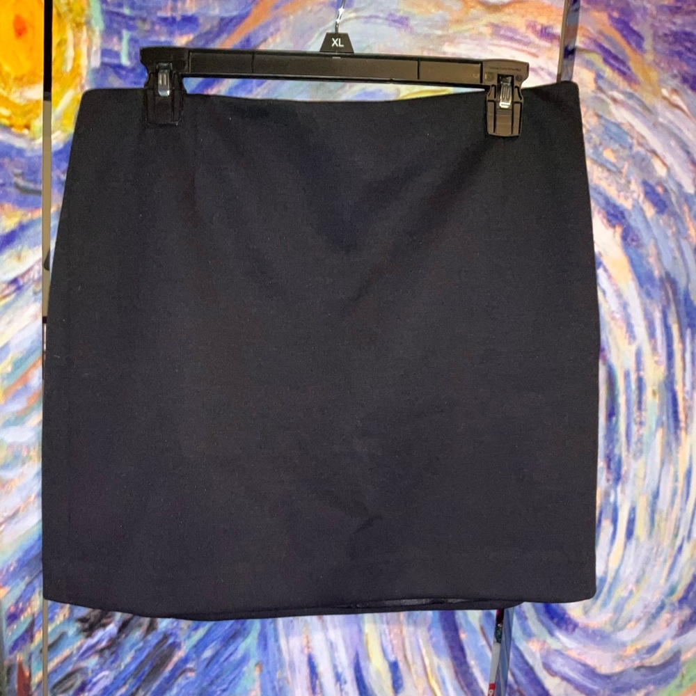 Tahari size 10 black Alana skirt